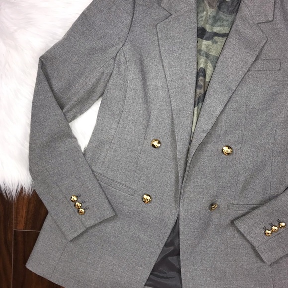 Banana Republic Boyfriend Double Breasted Blazer - Picture 4 of 8